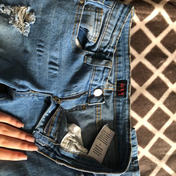 Lime Tree JJ Yak, Size 5, Light Blue Ripped Jeans - Picture 4 of 5